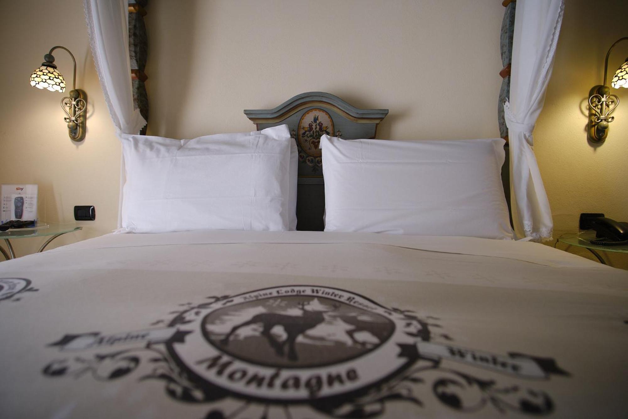 Hotel Bes & Spa Claviere Exterior photo